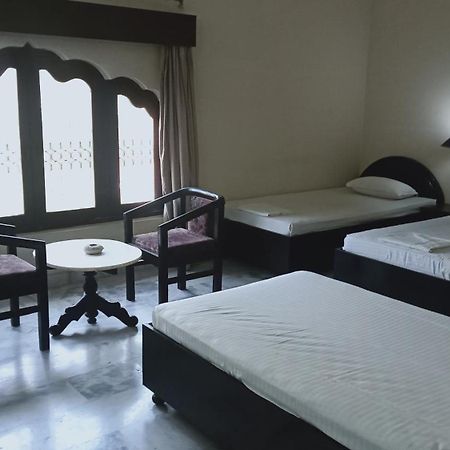 Hotel Marble Palace Khajuraho Exterior photo